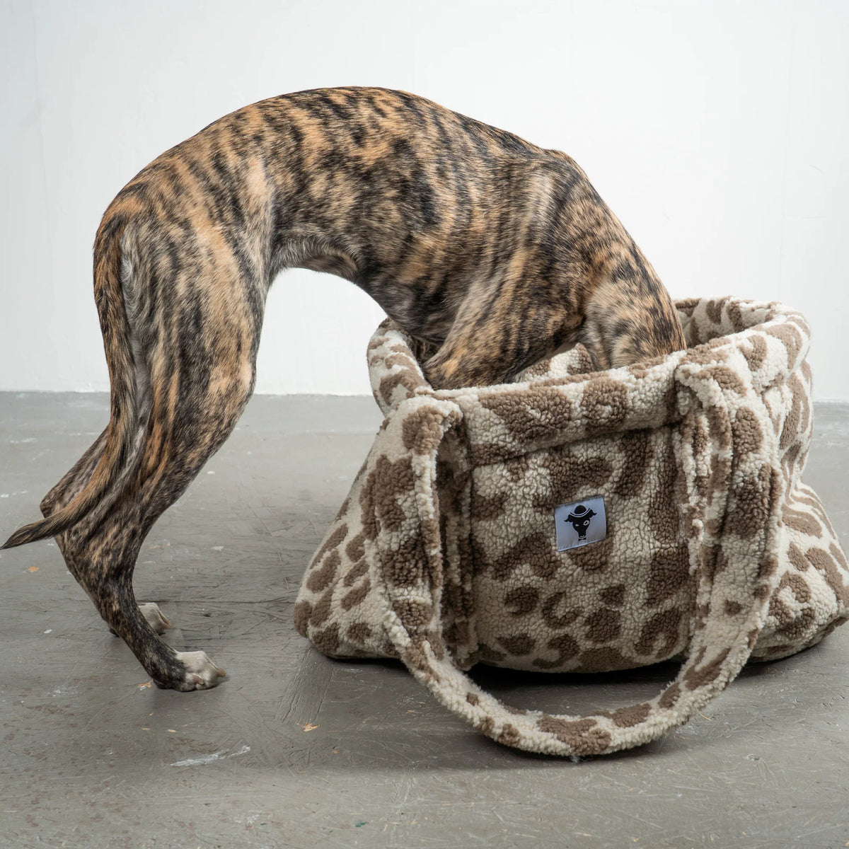 Karma Hund Shopper Leo Taupe Teddy