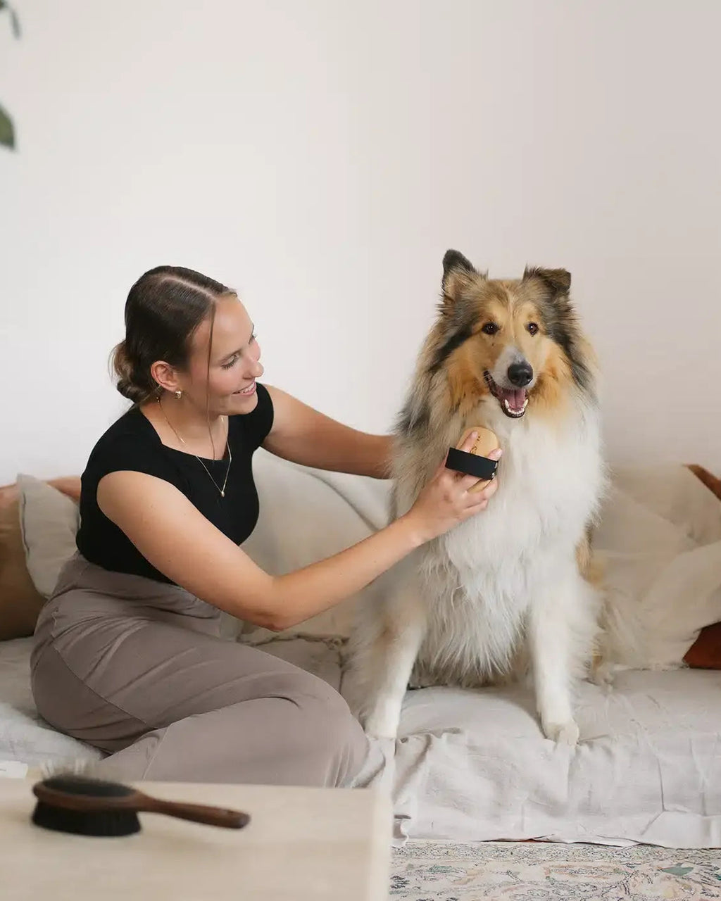 LILA LOVES IT Brush Long Hair