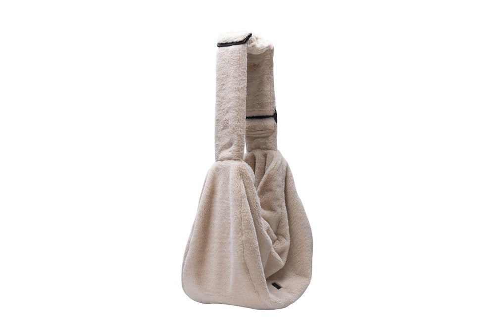 Designed by Lotte Tragetasche Laki Beige